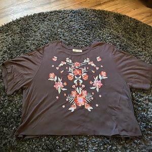 Flower embroidered crop top
